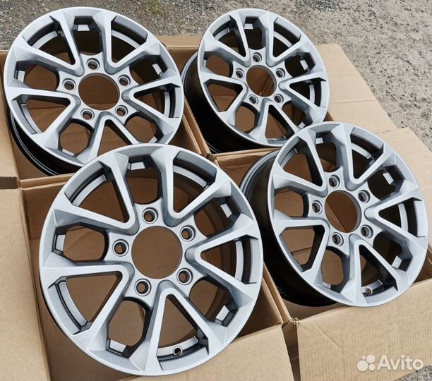 Нива, Шевроле Нива R15 новые