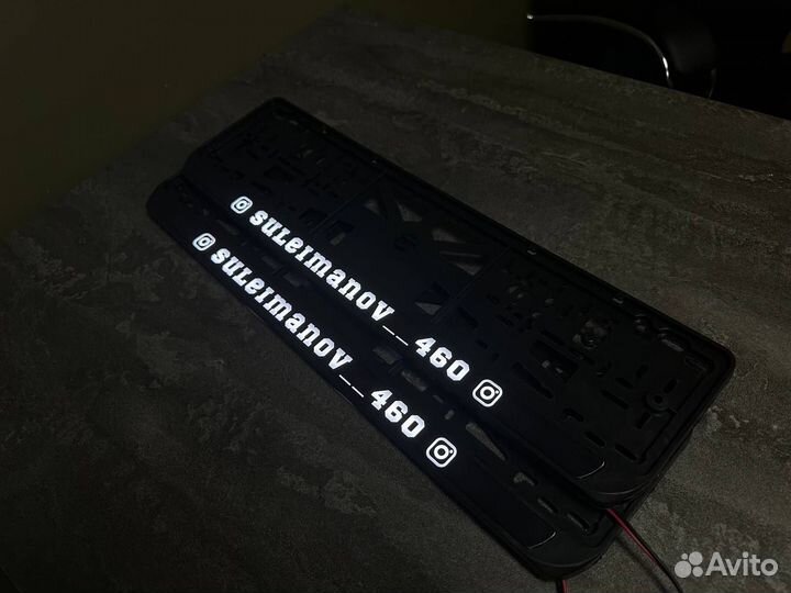 Номерная рамка c вашим логотипом и дизайном