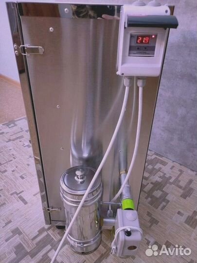 Коптилка горячего и холодного копчения