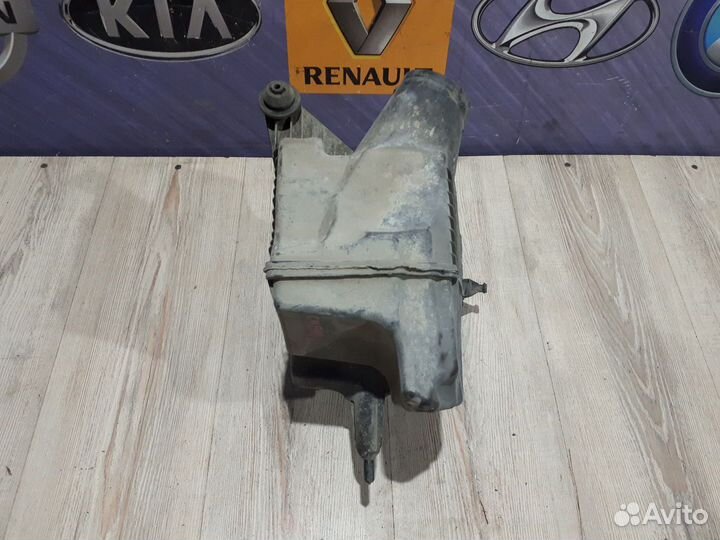 Корпус воздушного фильтра Renault scenic 2