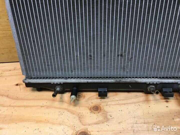 Радиатор двигателя mazda demio