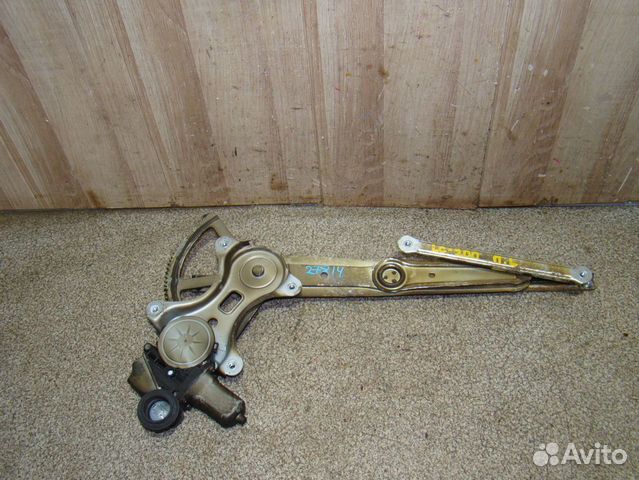 Стеклоподъемник П/Л Toyota Land Cruiser 200