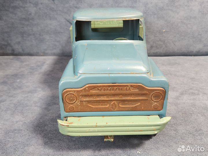 Игрушка СССР грузовик 