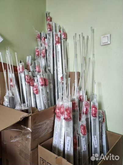 Жалюзи горизонтальные. В наличии, много размеров