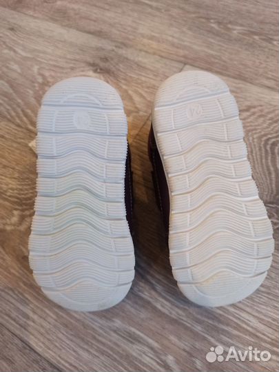 Ботинки для девочки демисезонные р-р24