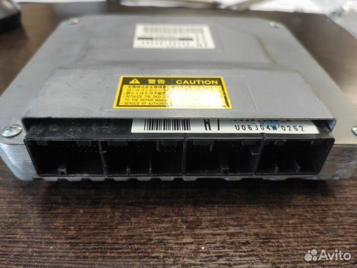 Блок управления ESP Lexus Rx400H 2 3MZ-FE 2006