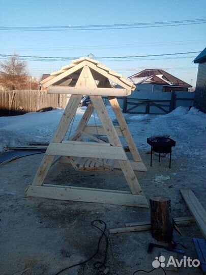 Садовые качели из дерева