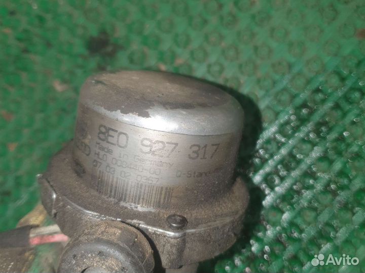 Насос вакуумный Фольксваген Пассат Б5 Ауди Олроуд