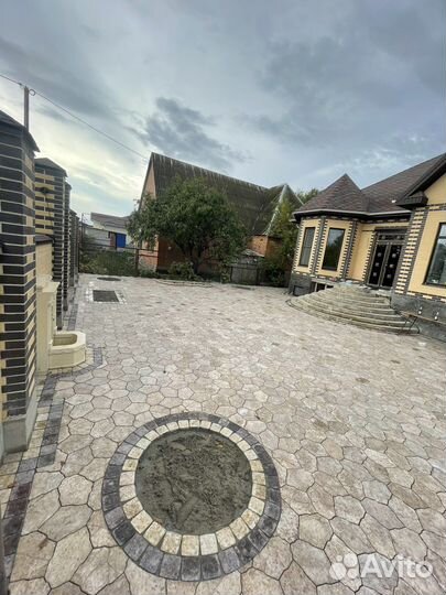 Укладка тротуарной плитки