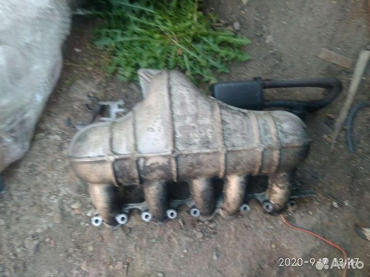 Впускной коллектор на Фольксваген Крафтер 2, 5