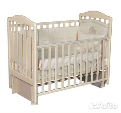Детская кроватка-маятник