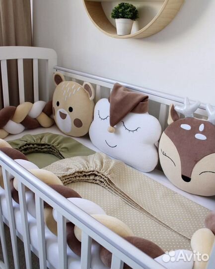 Комплект бортиков в детскую кроватку