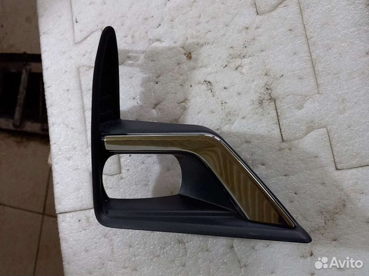 Накладка птф левая,Toyota Land-Cruser150