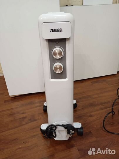 Масляный радиатор Zanussi ZHO/CSI W07