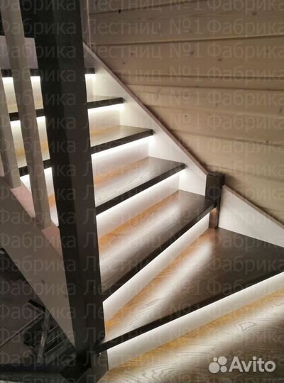 Лестница на металлическом каркасе