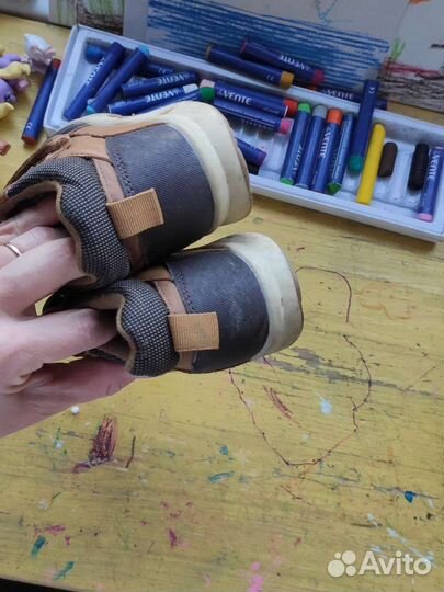 Ботинки демисезонные для мальчика 24
