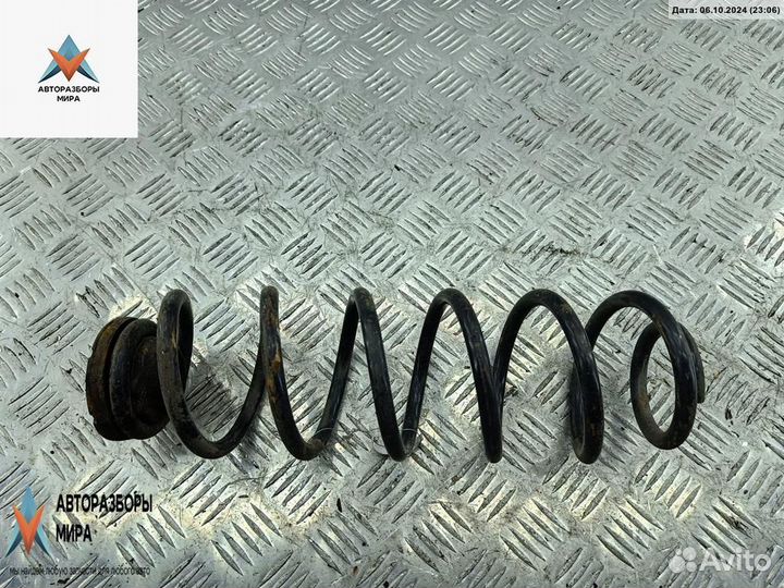 Пружина задняя Volkswagen Golf 4 2000