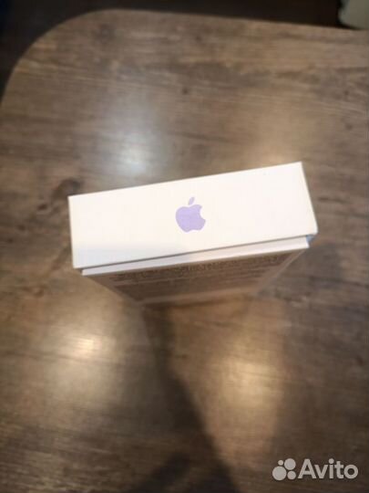 Коробка от iPhone 12