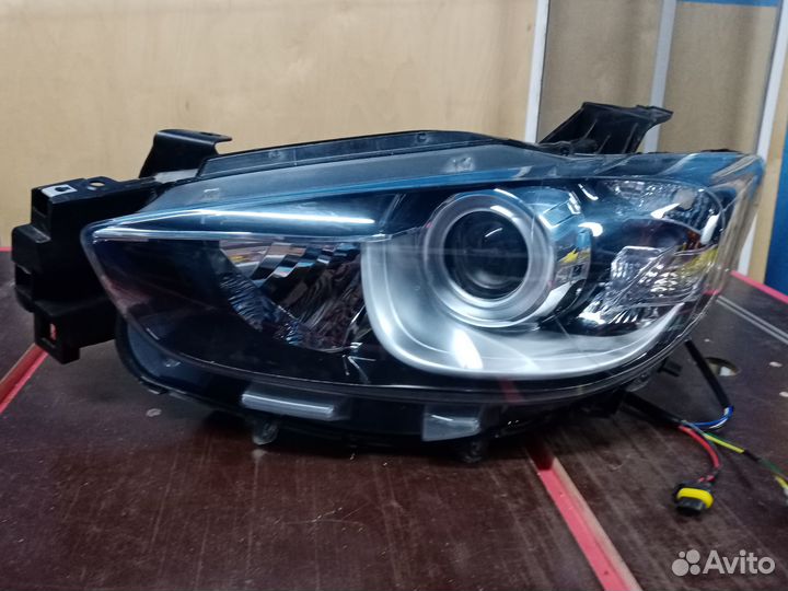 Фара левая mazda cx5 2012-2017