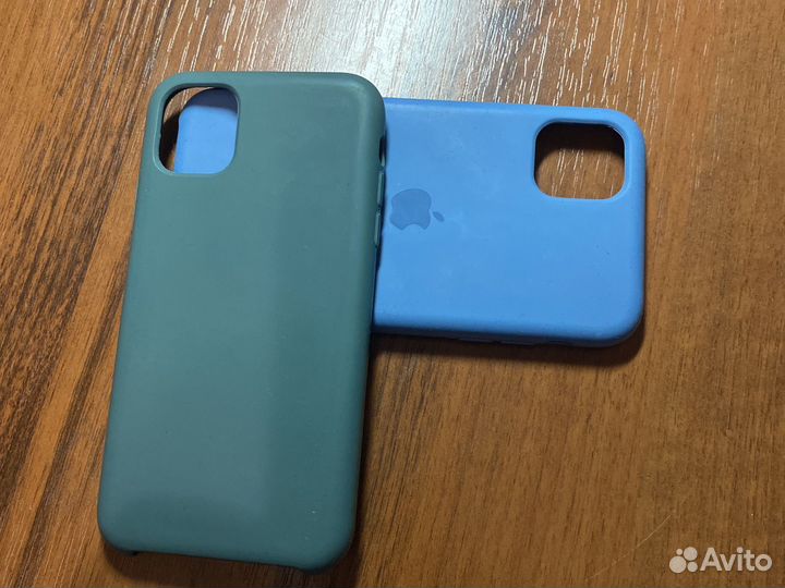Чехлы на iPhone 11
