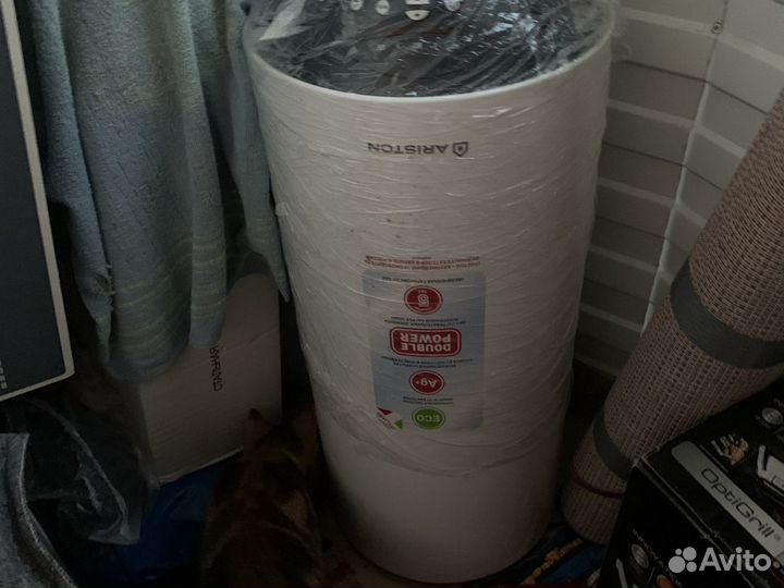 Продам водонагреватель 50л