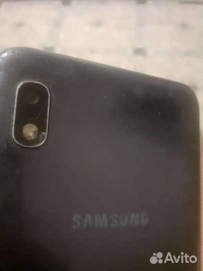 Samsung Galaxy A10, 2/32 ГБ