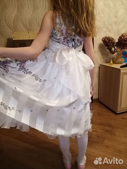 Платье праздничное