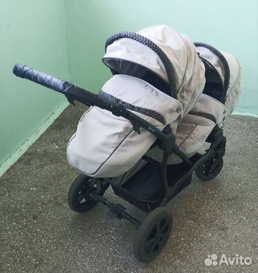 Коляска для двойни или погодок 3 в 1
