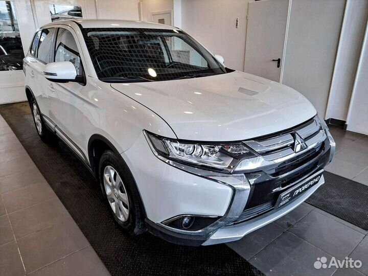 Mitsubishi Outlander 2.0 CVT, 2018, 135 437 км