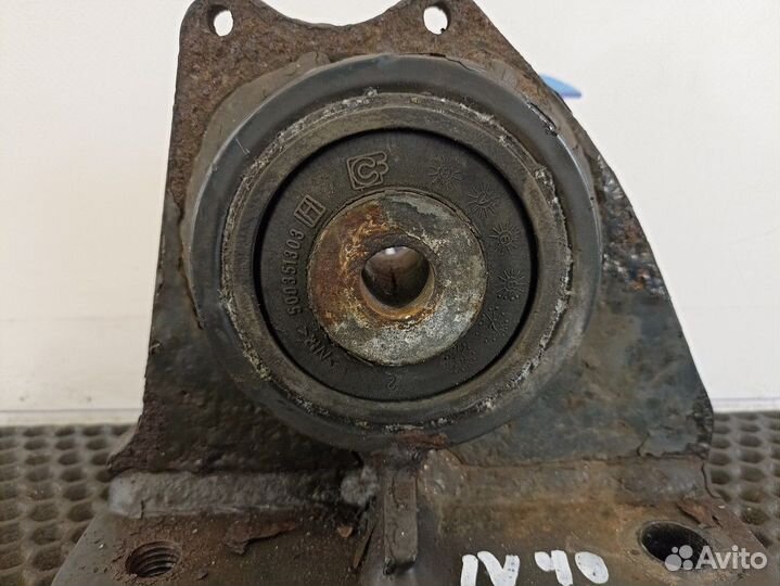 Кронштейн торсиона кабины правый