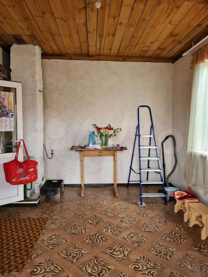 Дом 42 м² на участке 5 сот.