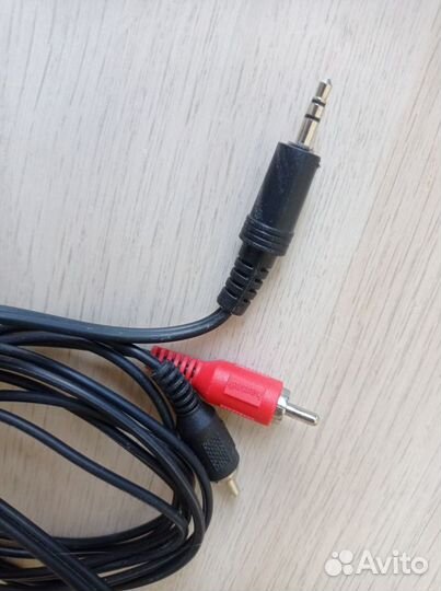 Кабель Jack3. 5-M— 2RCA-M