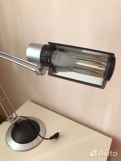 Светильник настольный