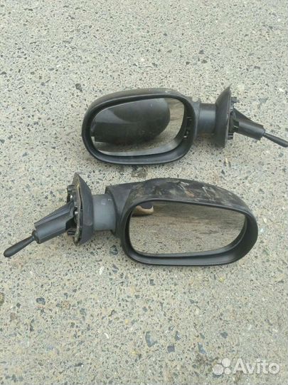 Зеркала Рено Логан