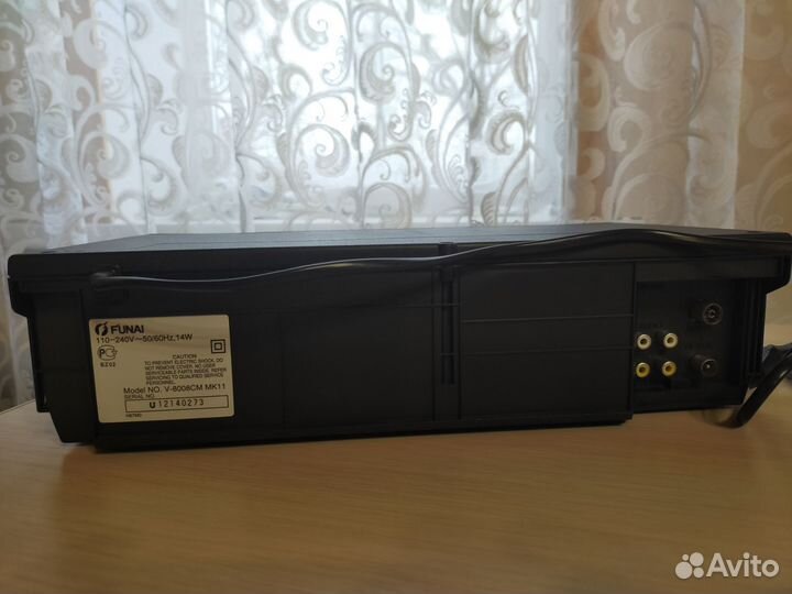 Пишущий видеомагнитофон Funai