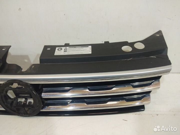 Решетка радиатора Volkswagen Tiguan 2 2017-2020