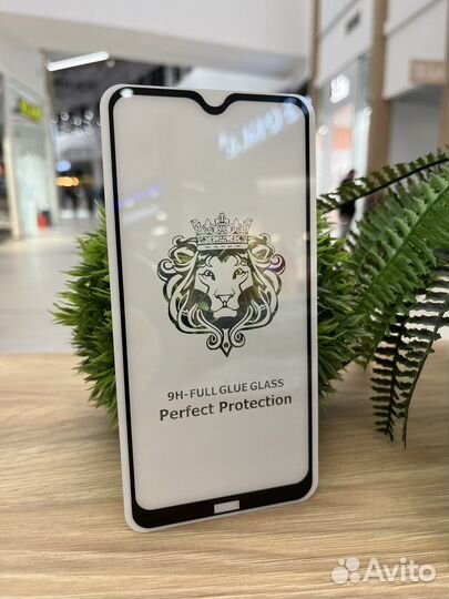 Защитное стекло на Xiaomi Redmi 8/8A