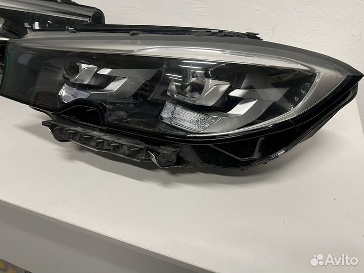 Передние фары BMW G20 LED до рестаил