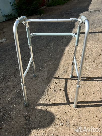 Ходунки для взрослых