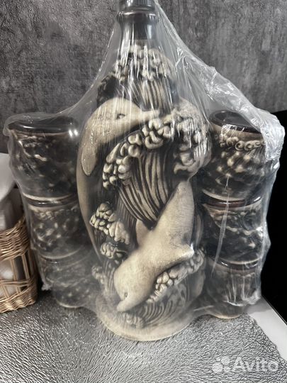 Бутылка с кружками