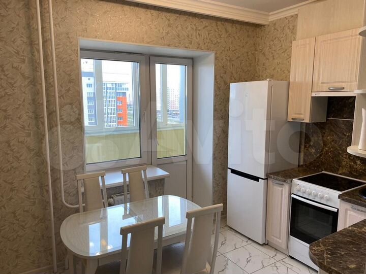 1-к. квартира, 40 м², 4/9 эт.