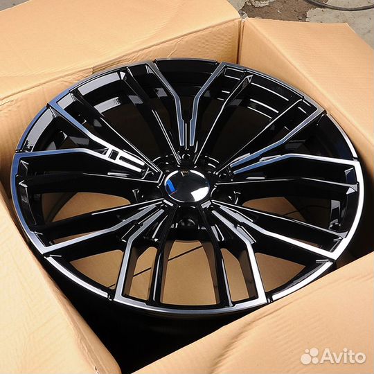 Диски на BMW-5 (G30/G31), BMW-7 (G11/G12) разношир