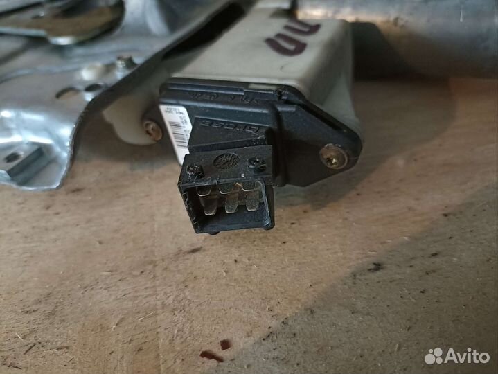 Стеклоподъемник передний правый Toyota Corolla 120