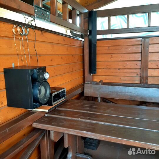 Беседка с мангалом и бассейном