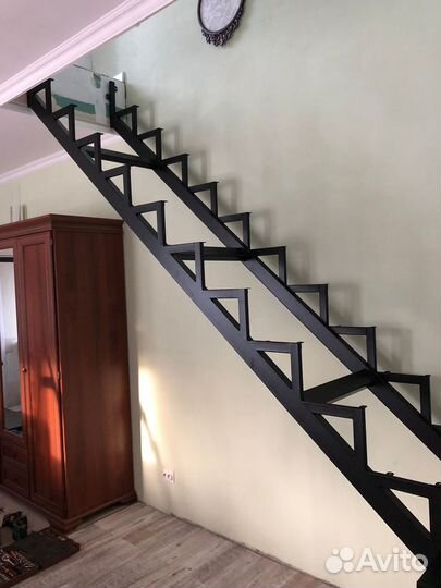 Лестница на второй этаж