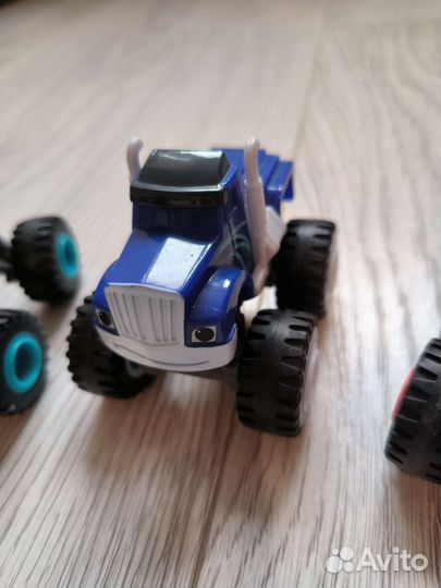 Вспыш и чудо машинки