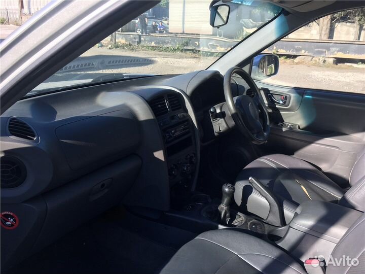 Разбор на запчасти Hyundai Santa Fe 2000-2005