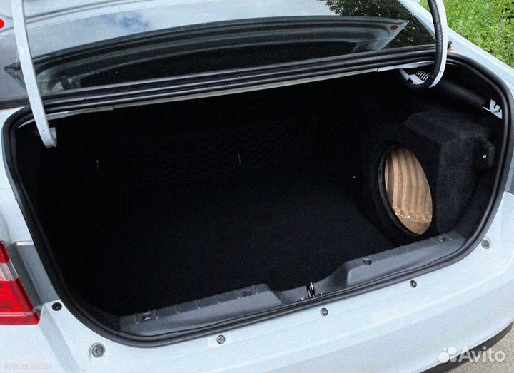 Vesta седан: элегантный стелс-короб