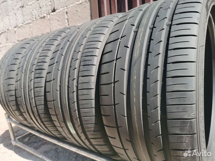 Dunlop SP Sport Maxx 050 225/40 R18 и 255/35 R18