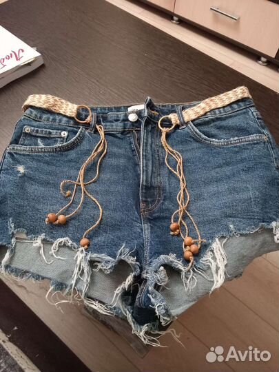 Джинсовые шорты zara 32